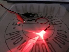 LED 5mm verkabelt, 12V DC, klar/rot