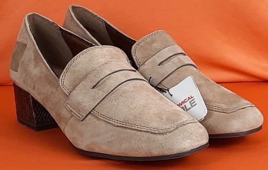 Tamaris Scarpe da donna: TAMARIS Echt Leder Halbschuhe Beige Gr.38 – Nuovo (secondo la descrizione) da Seuzach venduto da VT-Collections2 2