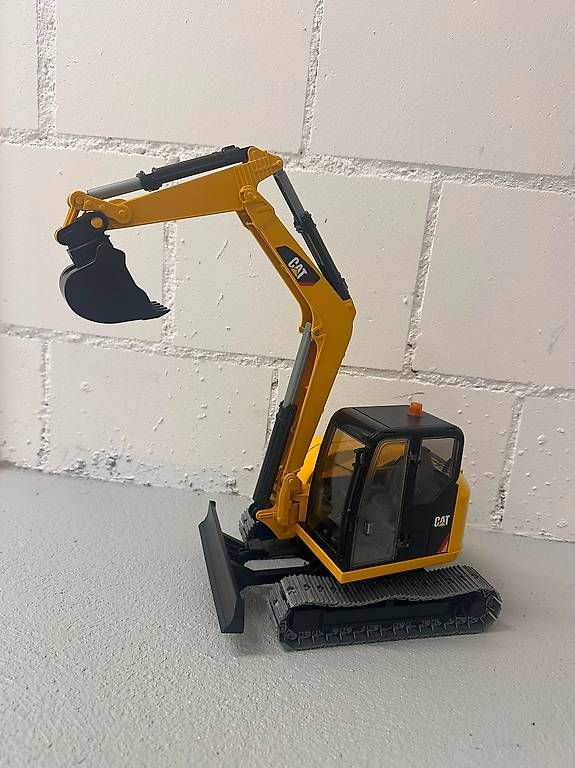 Bagger: Minibagger CAT  – Gebraucht aus Berikon von Roger8965