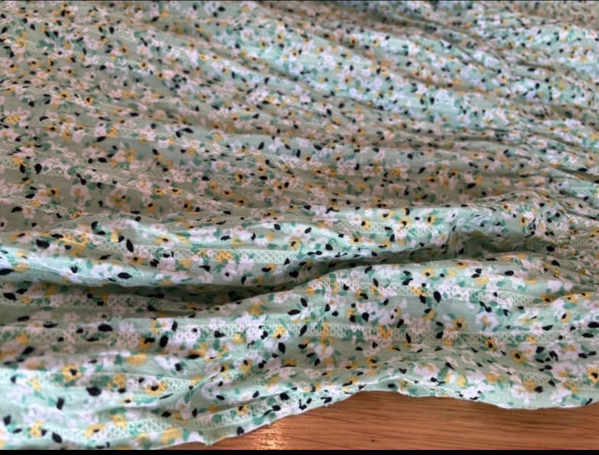 Vestiti: Robe M&S  – Usato da Attalens venduto da Skorpionica 2