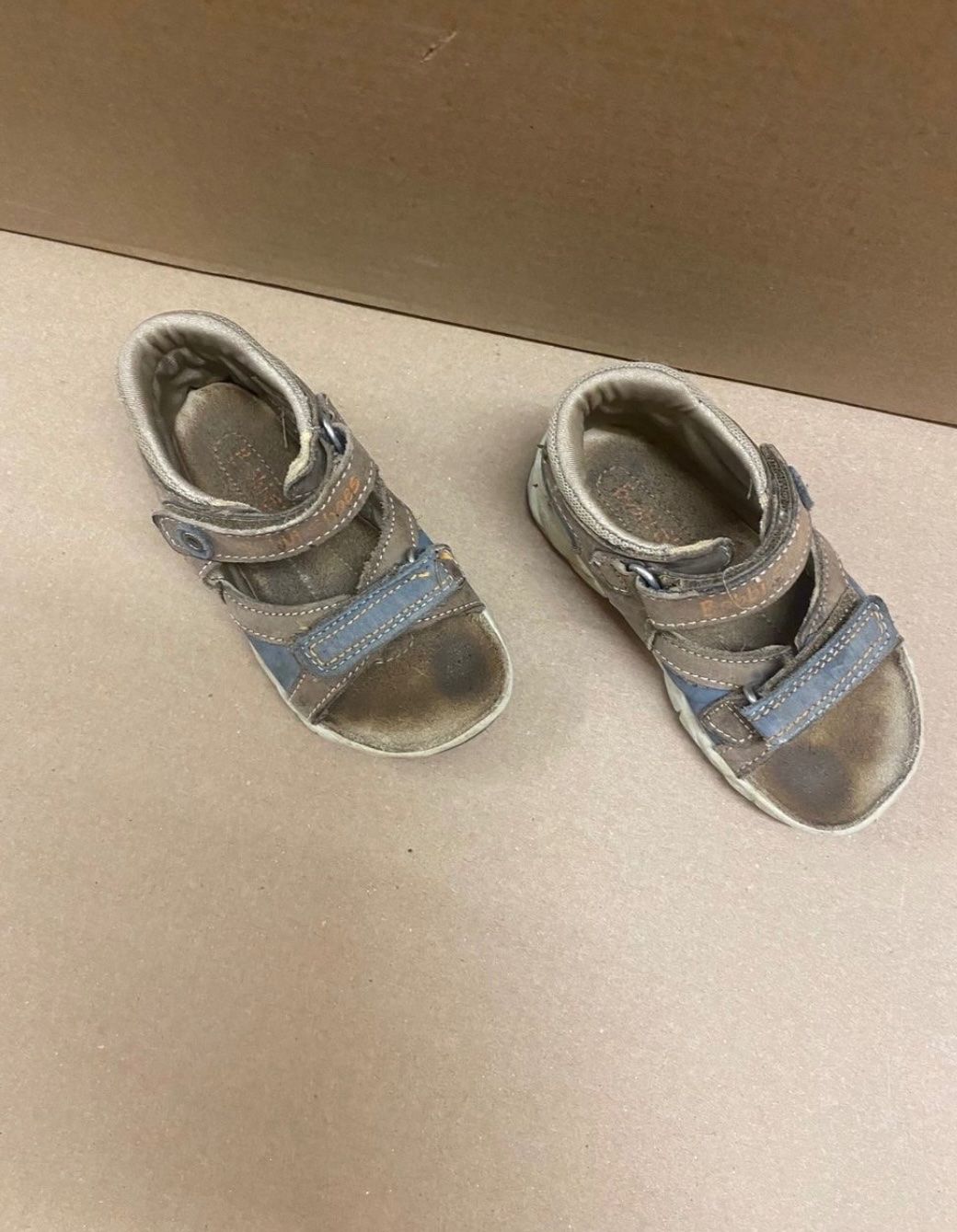 Scarpe per ragazzi: Kinder Sandalen Grösse 23 – Usato da Zürich venduto da zd_1965 1