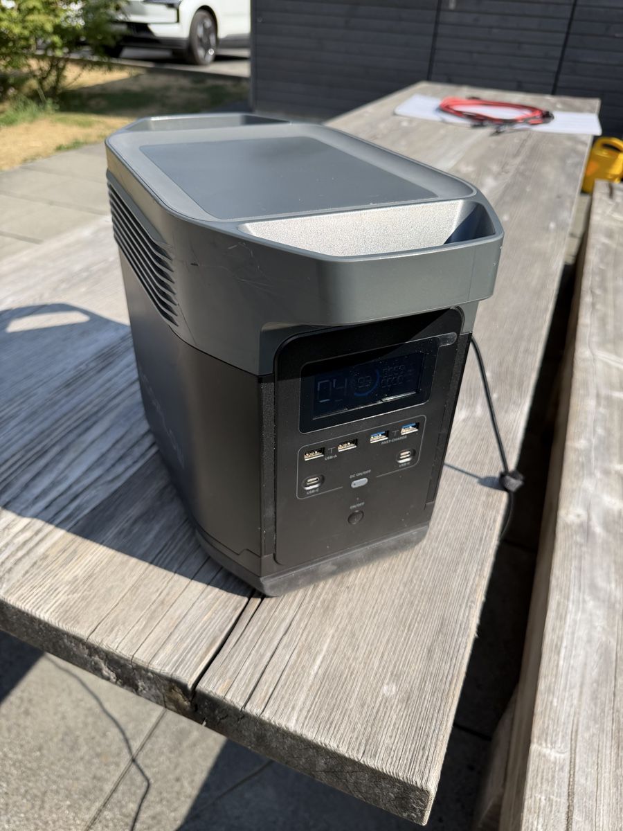 Ecoflow Dispositivi a energia solare: EcoFlow DELTA Tragbare Powerstation mit Solarpanel – Usato da Worben venduto da 19fredy65 2
