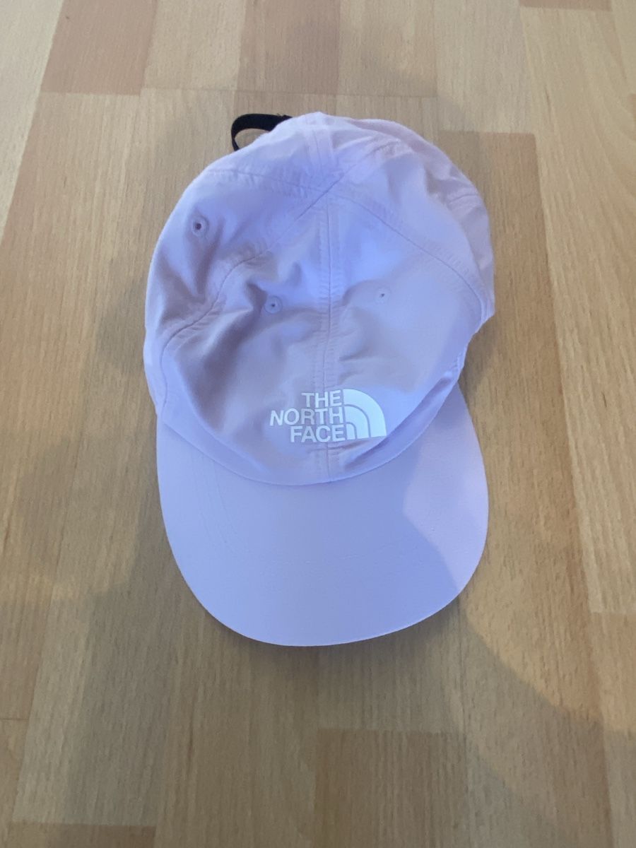 North Face Copricapi, berretti & cappellini: North Face Sport Cap – Nuovo (secondo la descrizione) da Basel venduto da celinefille