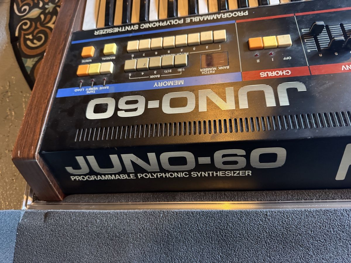 Roland Strumenti musicali: Roland Juno 60 Juno60 – Usato da Künten venduto da Manoiac 1
