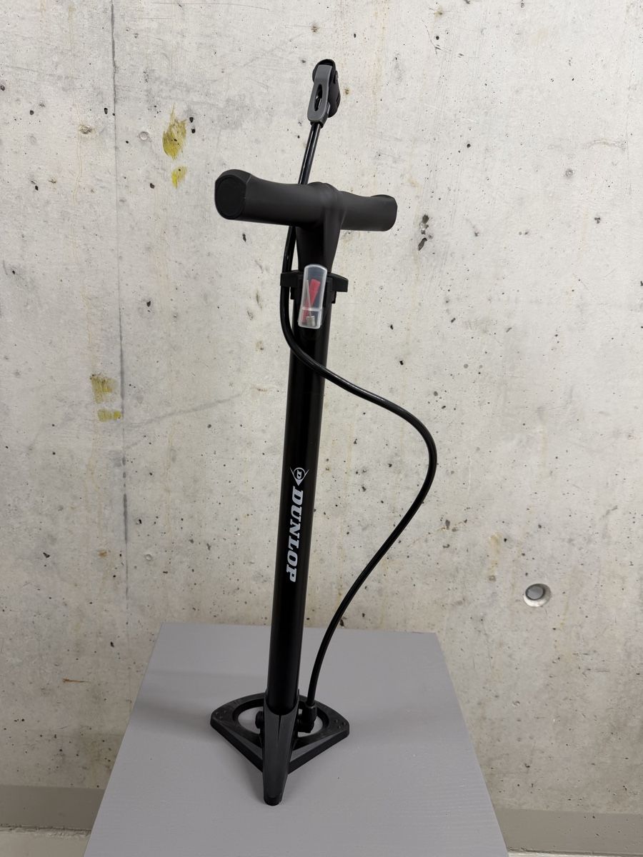Pompes: Dunlop Standluftpumpe – D'occasion à Zürich par con_mts2