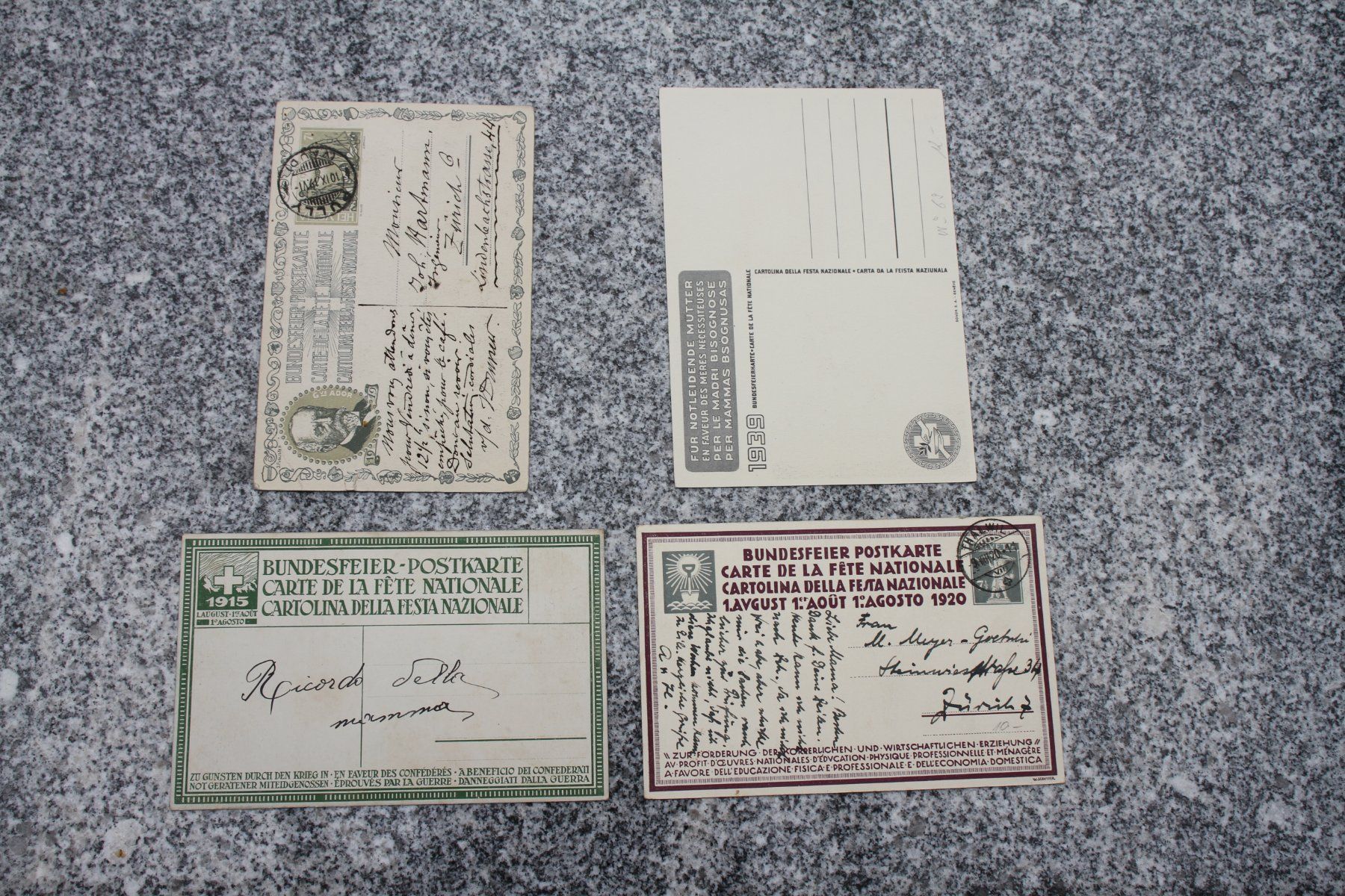 Tous les timbres: 4 Bundesfeierkarten – D'occasion à Interlaken par Strokkur 1
