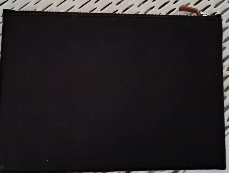 Loro Piana Taschen für Damen: Loro Piana Wolle Clutches – Neu (gemäss Beschreibung) aus Altendorf von Ro 3