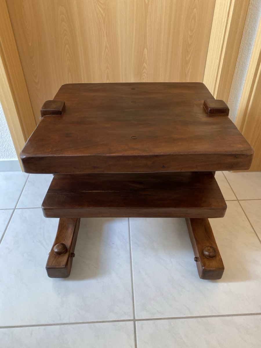 Tische: Couchtisch rustikal, Holz massiv. – Gebraucht aus Biberist von Momo33 1