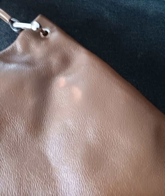 Bree Borse da donna: BREE Umhägetasche Leder – Usato da Grosshöchstetten venduto da ren_85b8 3