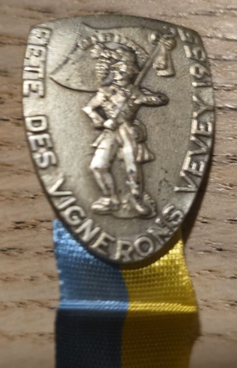 Médaillette commémorative - Guines (62) souvenir du concours