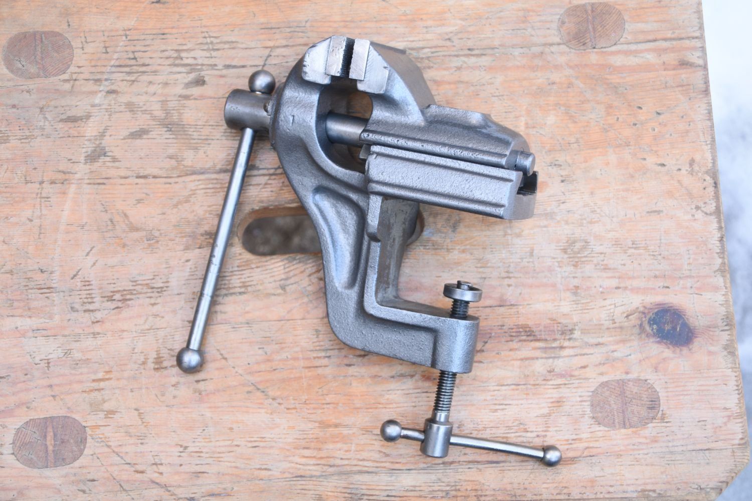 Gressel Alle Werkzeuge: Schraubstock Gressel PSB 60 (3.02kg) Nr253 – Neu (gemäss Beschreibung) aus Lichtensteig von dan_rj7z 1