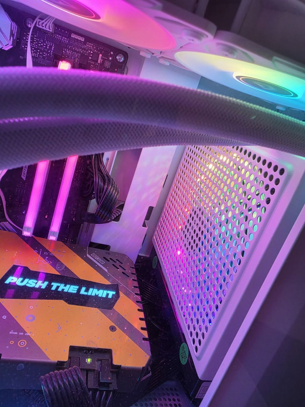PC: Gaming pc – Nuovo (secondo la descrizione) da Arbon venduto da LucaItaliano 2