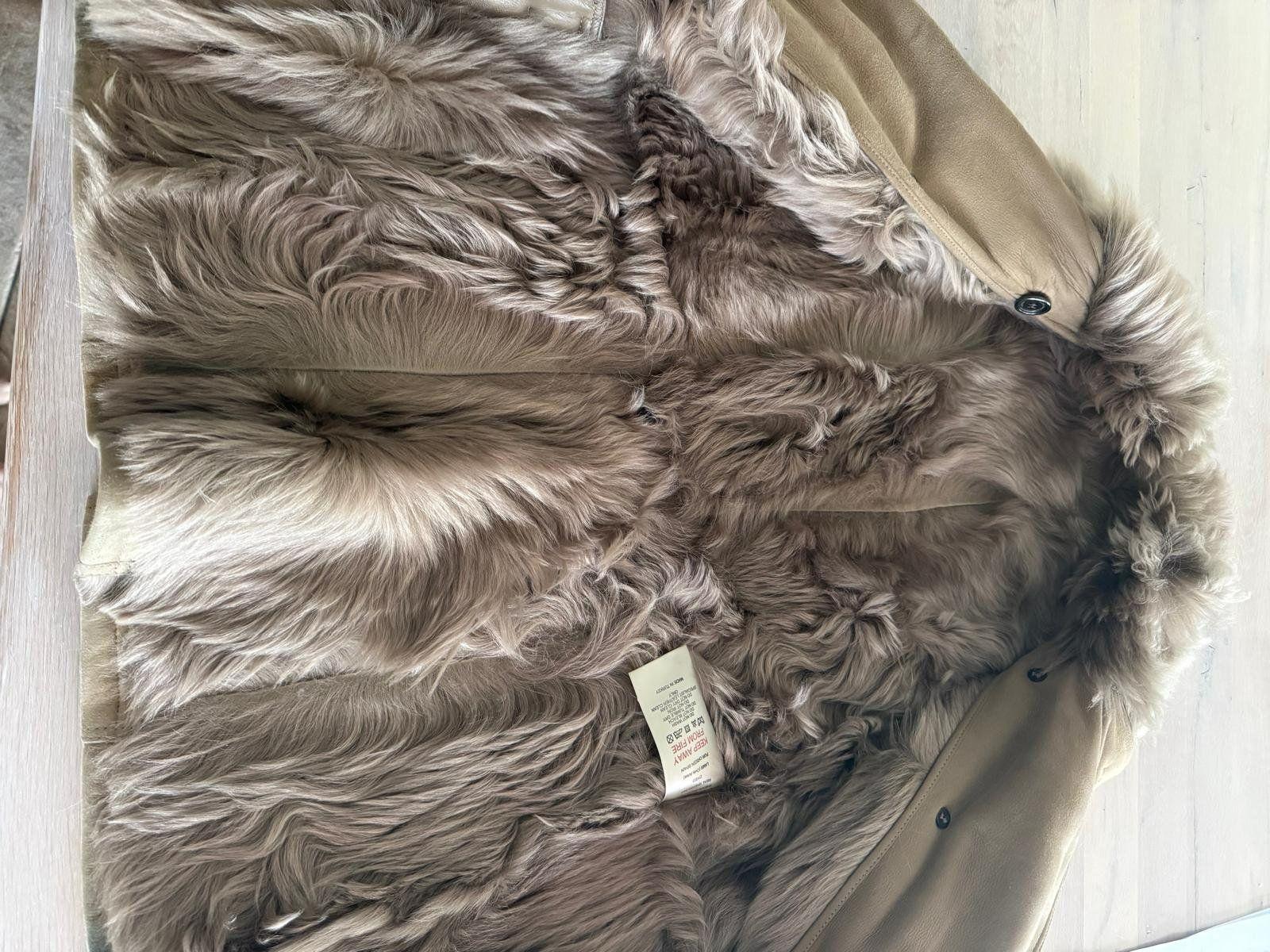Burberry Giacche: Schöne Lammfelljacke Burberry – Usato da Dübendorf venduto da Gfenn01 3