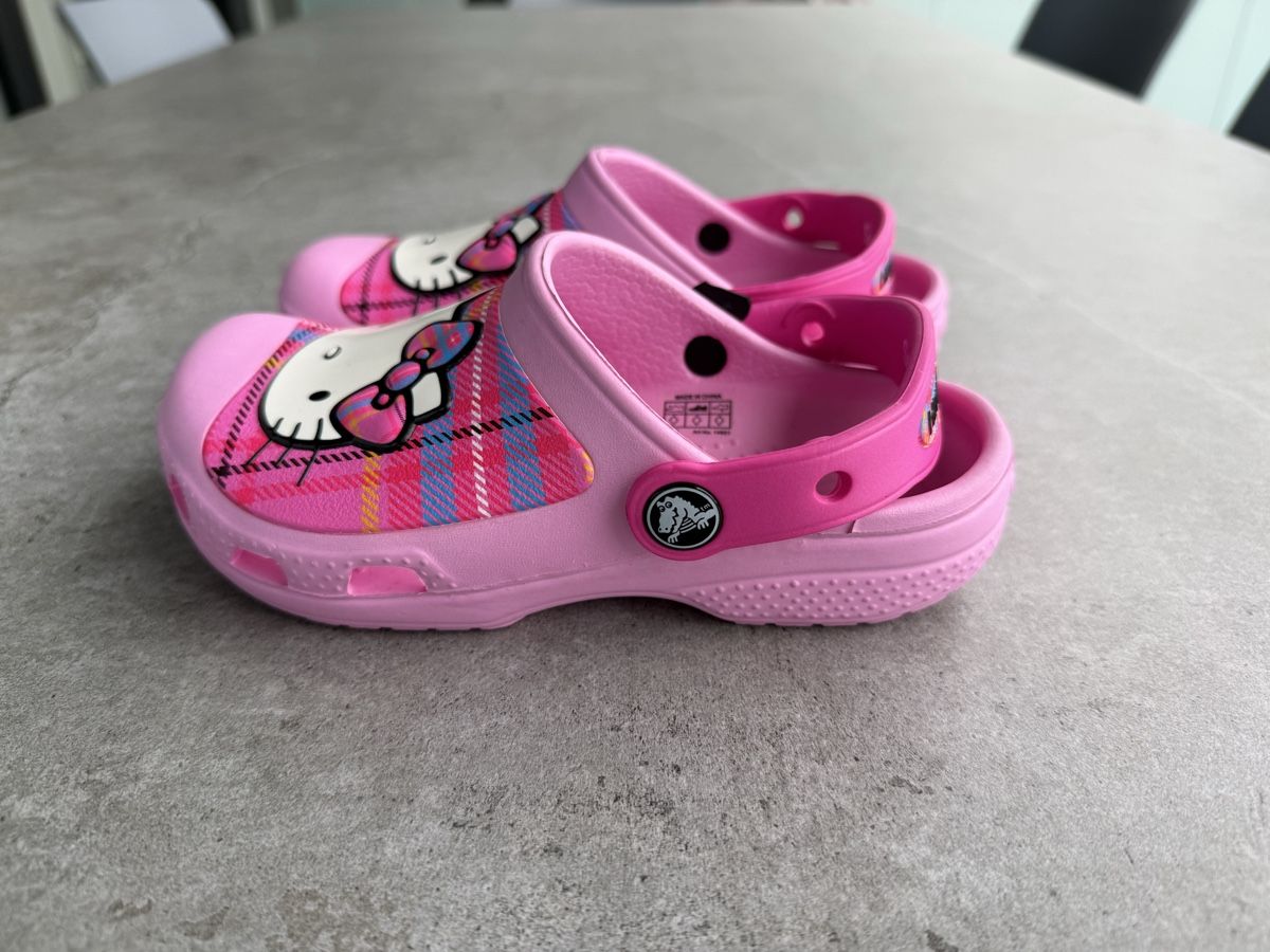 Crocs Scarpe per ragazze: Crocs Hello Kitty taille C12-13 neuves – Nuovo (secondo la descrizione) da Martigny venduto da Sassa77 1