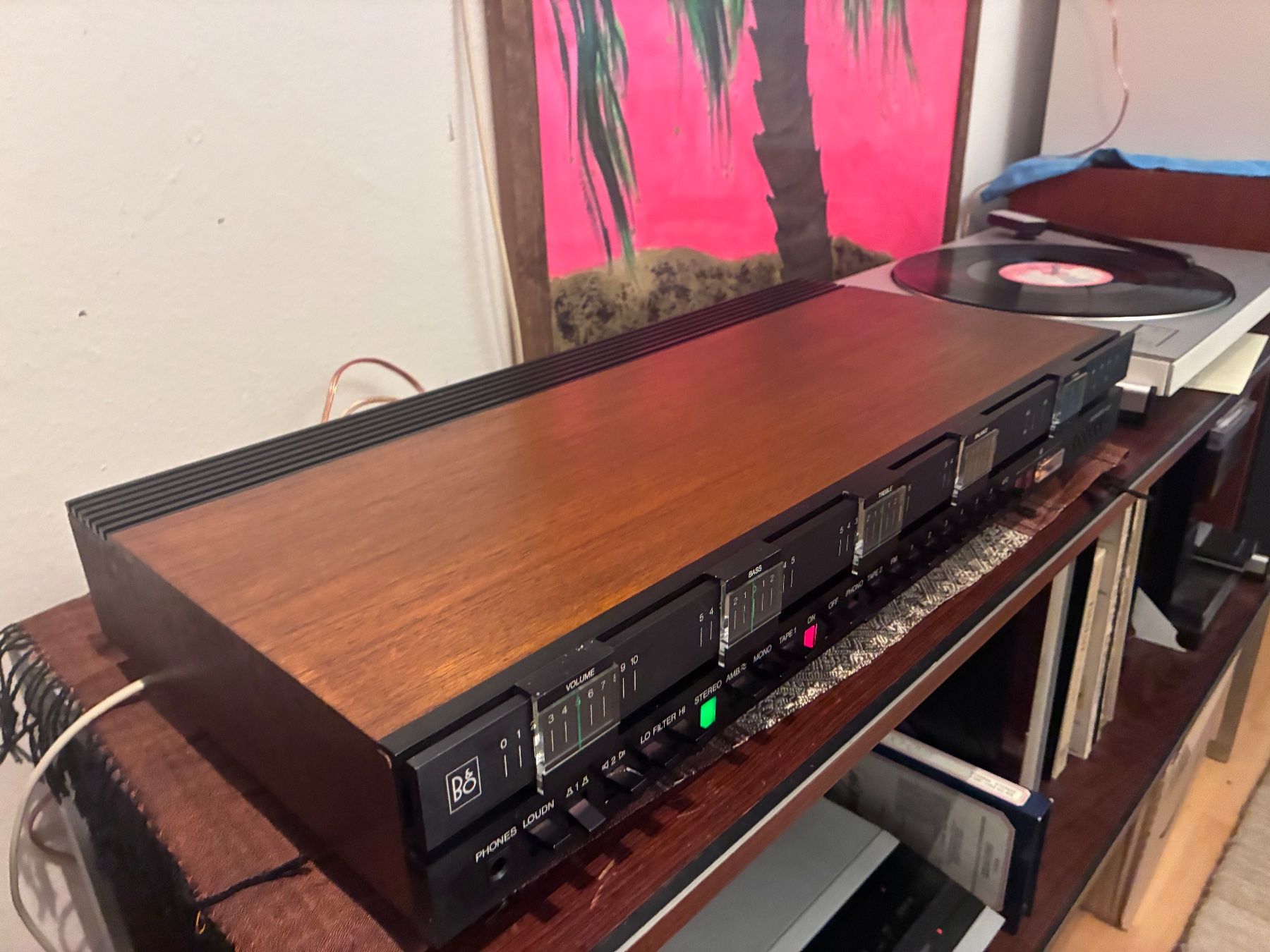 Bang & Olufsen Amplificatori: Beomaster 4000 , rosewood . – Difettoso da Zürich venduto da HiFiAtelier 1