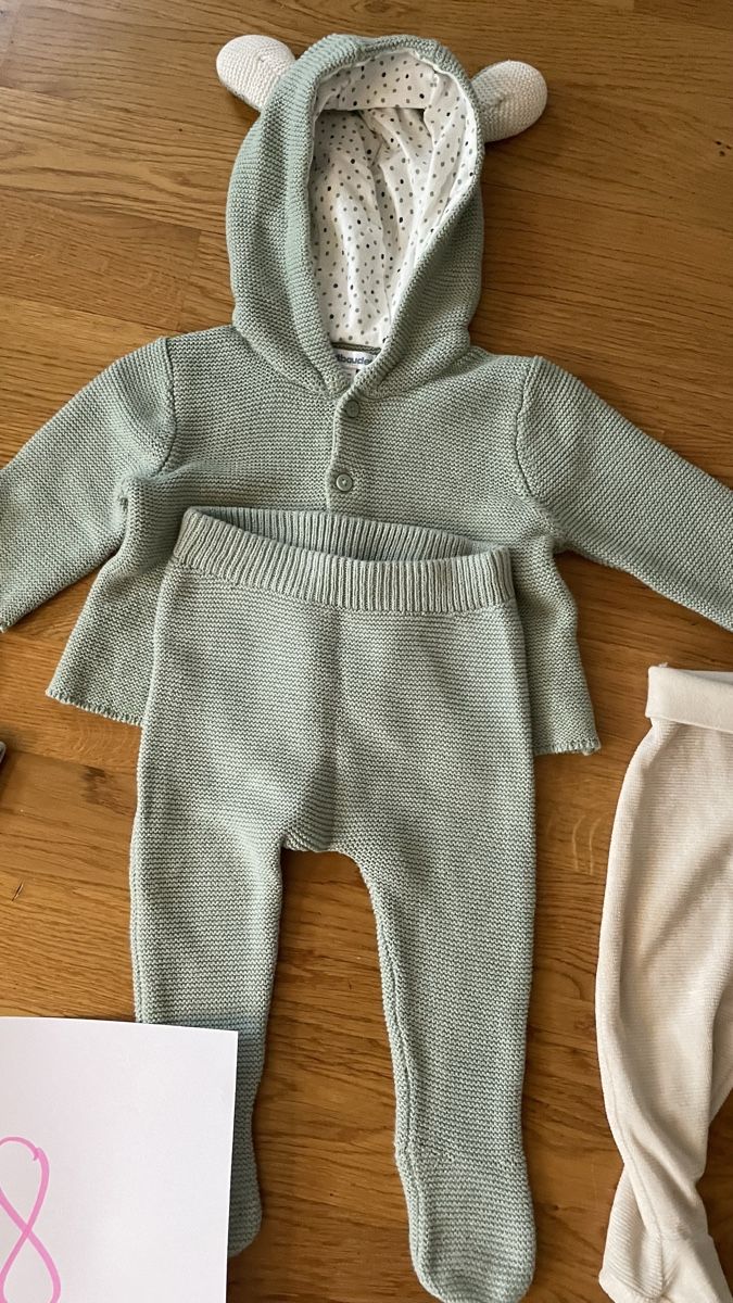 Lotti & Set di vestiti: Herbst/Winter Kleider Set Grösse 68 – Usato da Arlesheim venduto da mic_8w5q 4