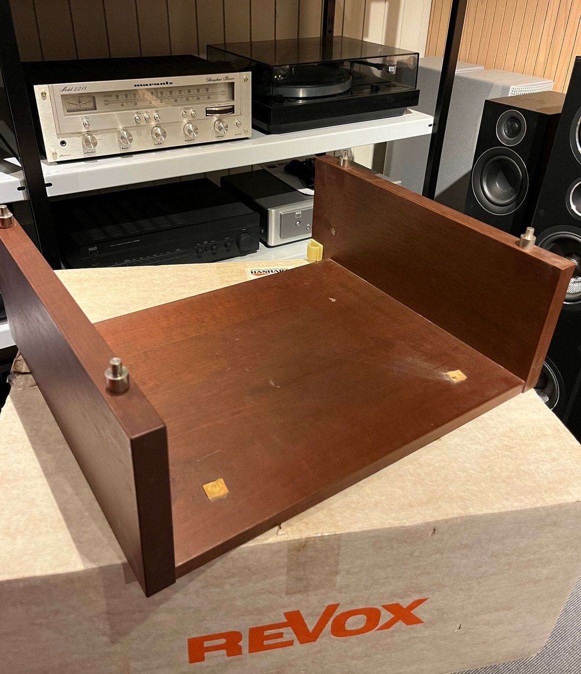 Wandhalterungen: Revox Rack-Modul 15cm – Gebraucht aus Luzern von Hifipro