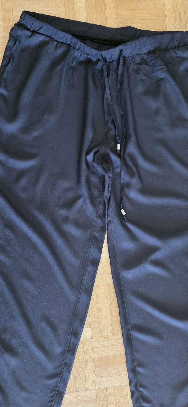 Pantaloni: Pantalon fluide Eté noir – Usato da Yverdon-les-Bains venduto da van_dq65 2