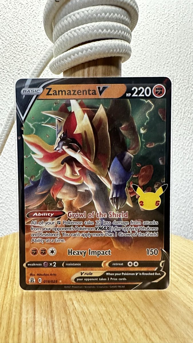Pokémon Carte collezionabili: POKÉMON / Zamazenta V – Usato da Herzogenbuchsee venduto da TCG-High-Quality