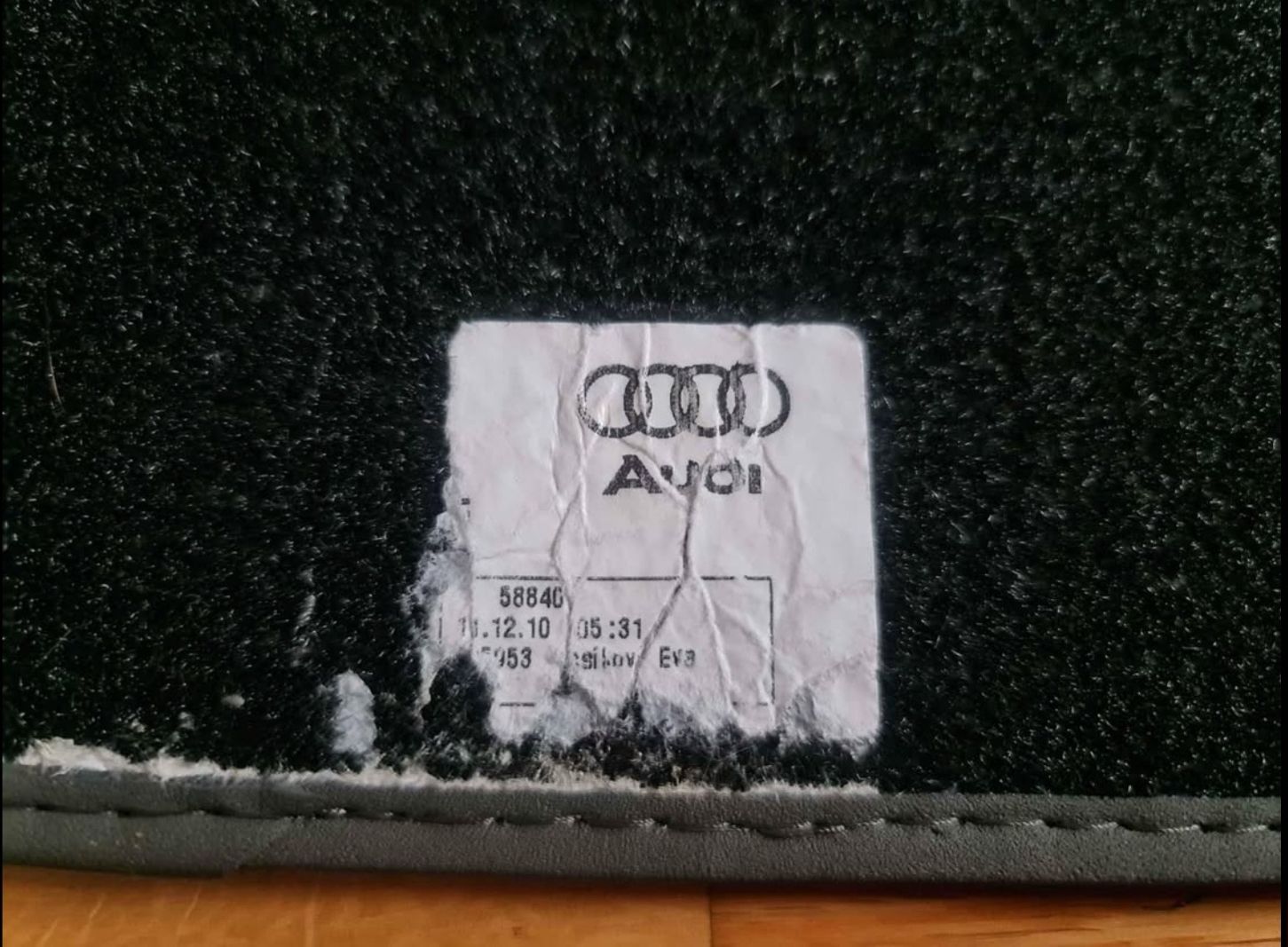 Audi Teppiche / Matten: Autoteppiche Audi Q5 – Gebraucht aus Itingen von bea_bxv5 3