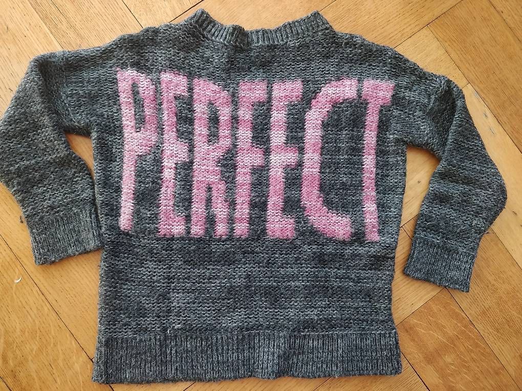 Benetton Maglioni & Felpe: Pull Benetton gris/rose "I'm not perfect" - Taille S – Usato da Chêne Bougeries venduto da guimzou 1