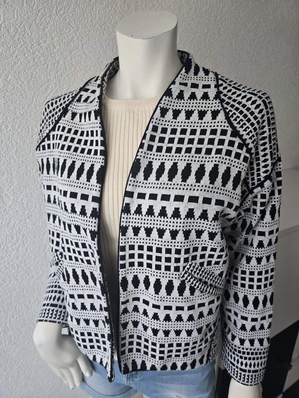 Esprit Jacken: ESPRIT Cardigan T-38 – Gebraucht aus Les Verrières von kitel79