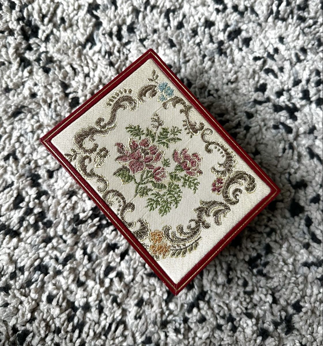 Rolex Scatole porta orologi: Rolex red box vintage with embroidery – Usato da Genève venduto da LionKing- 2