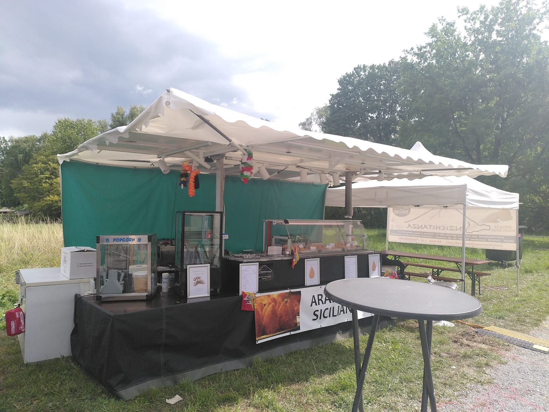 Altro per Eventi aziendali & Feste: rimorchio per streetfood – Usato da Regensdorf venduto da Biscazziere