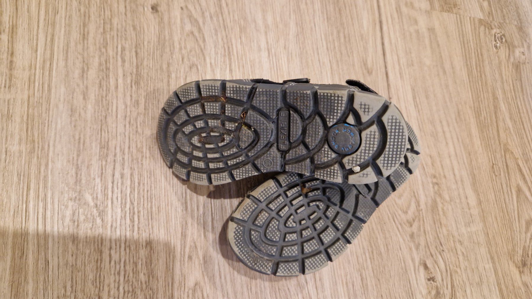 Scarpe per ragazzi: Sandalen Gr. 30 – Usato da Roggliswil venduto da Crosser17 2