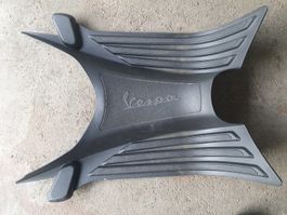 Vespa Primavera Trittbrett Fussraum Kunststoff Abdeckung