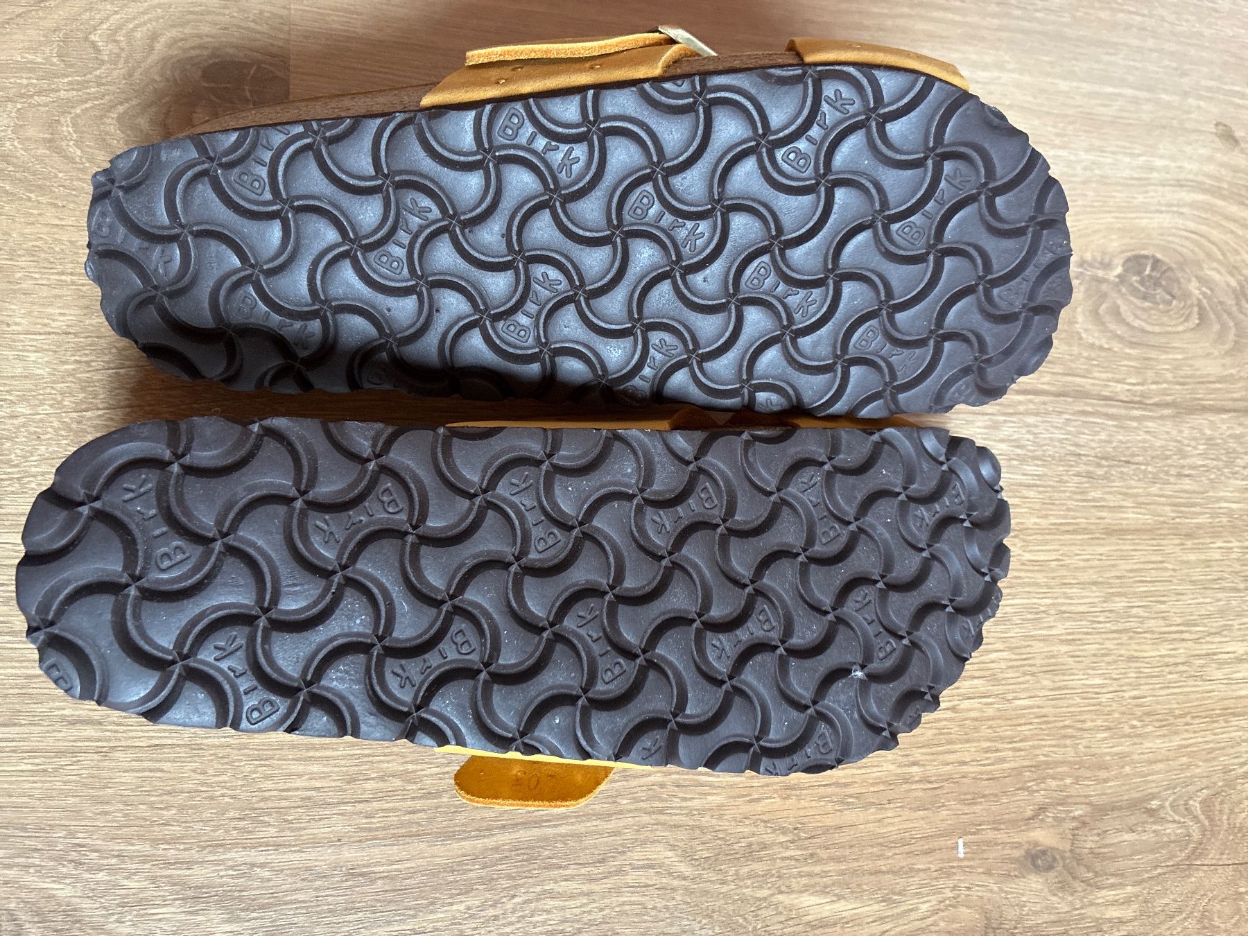 Birkenstock Scarpe da donna: Birckenstock 37 – Nuovo e nell'imballaggio originale da Lausanne venduto da MademoiselleZuzu 1
