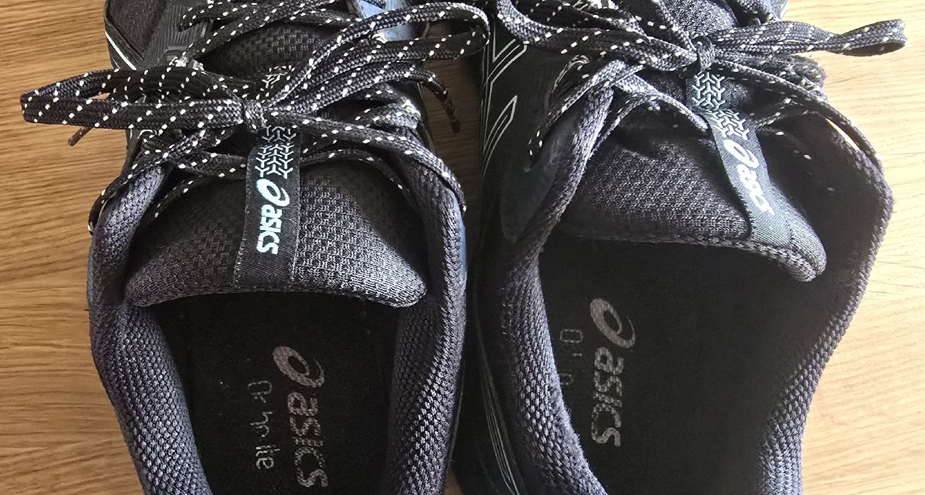 Asics Scarpe da uomo: ASICS Gel Venture 9 Grösse 44.5 – Usato da HORN venduto da Beat2fast4you 2