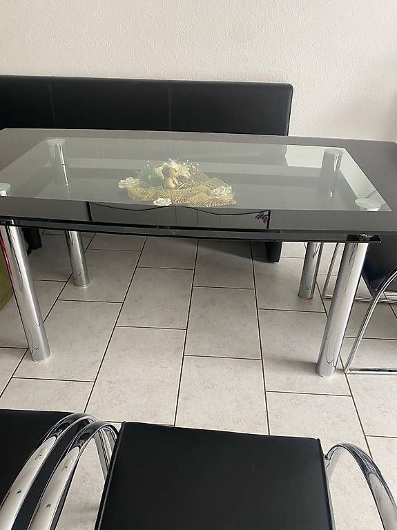 Tavoli: Glastisch mit 3 Stühlen – Usato da Lengnau AG venduto da pauergirl