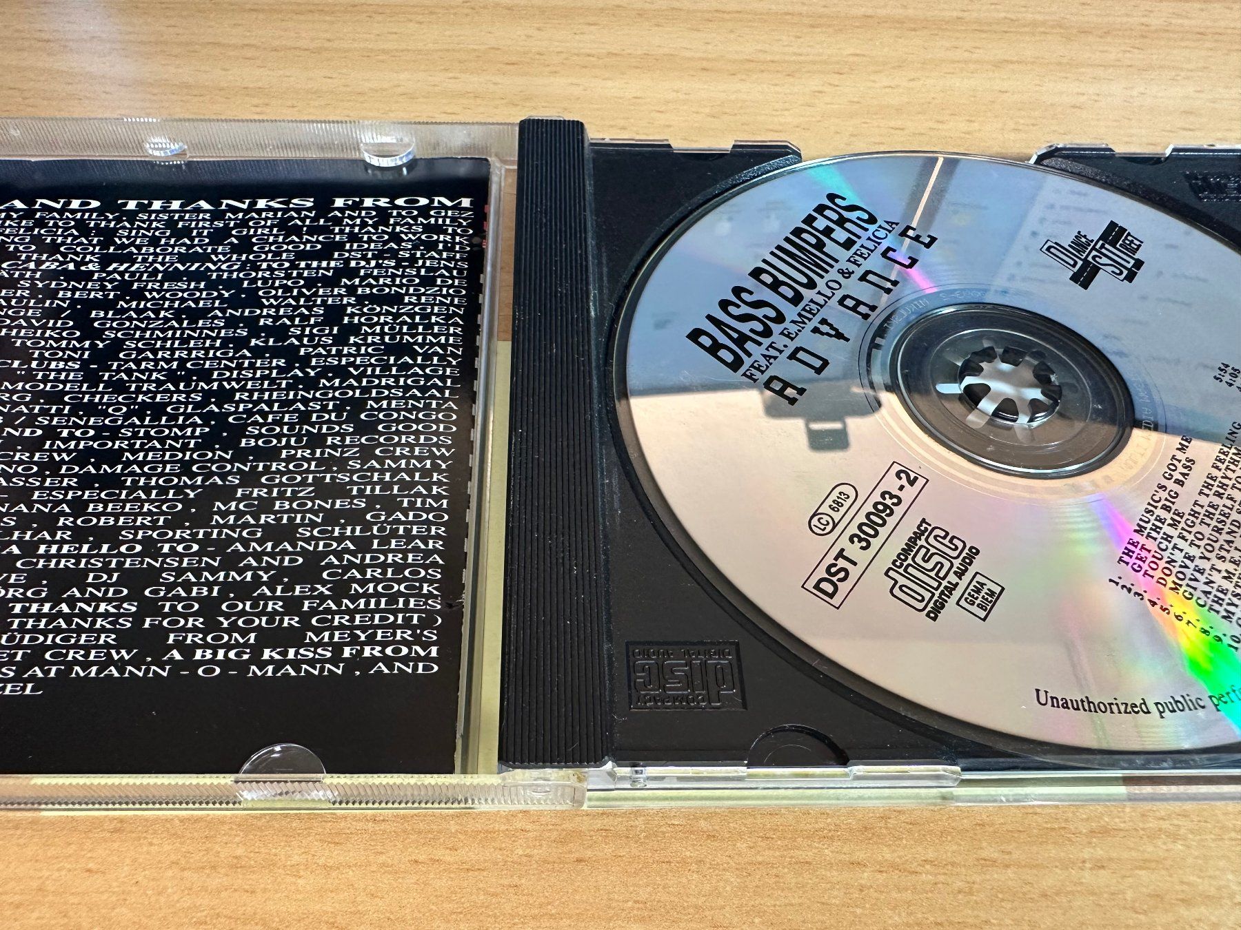 CD: Bass Bumpers – Advance – Usato da Rikon im Tösstal venduto da Alpenmutz 2