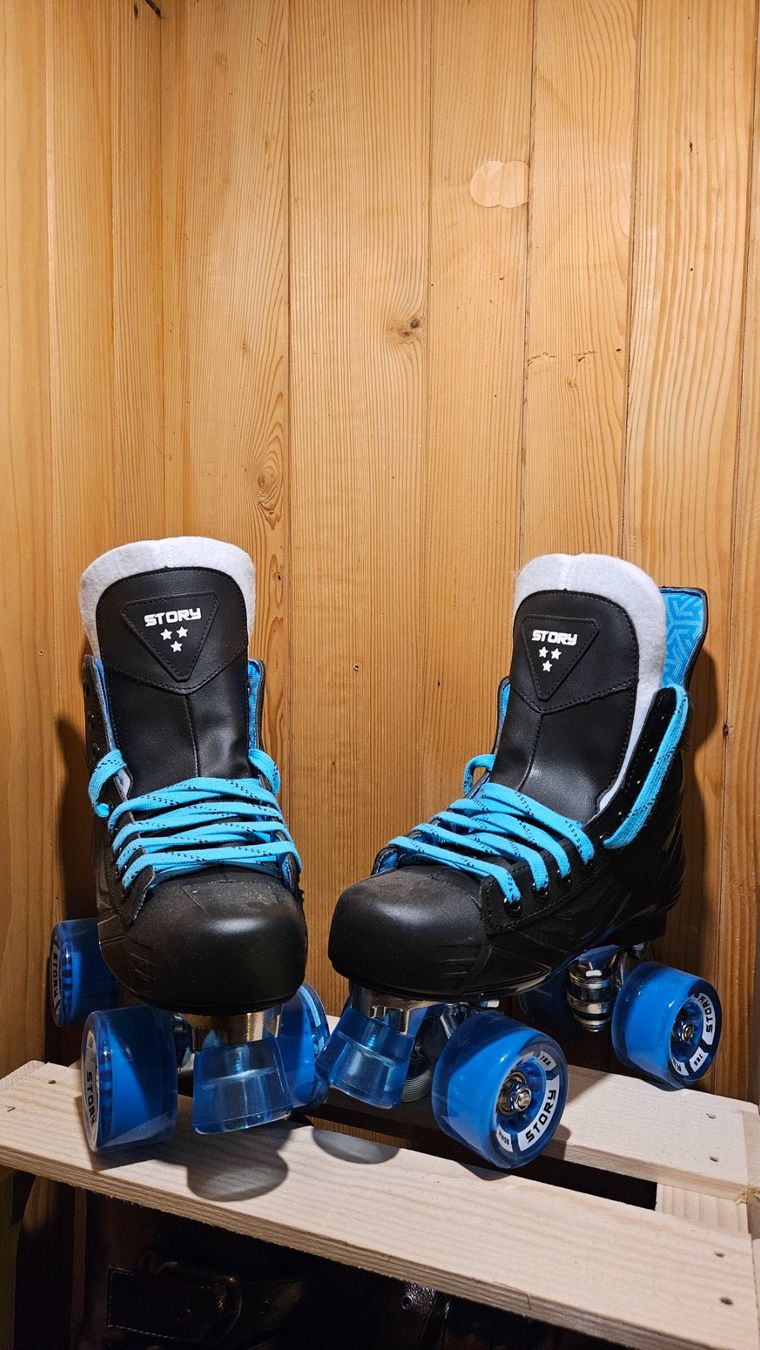 Pattini in linea & Pattini a rotelle: Rollschuhe unbenutzt Grösse 38 – Usato da Finsterwald LU venduto da zabryna
