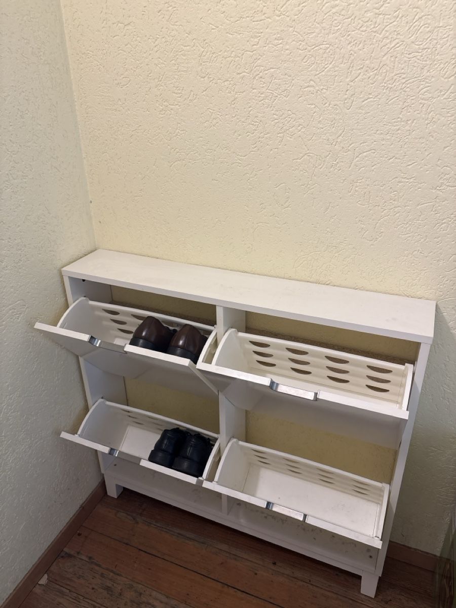 Ikea Garderobe: Schuhschrank weiss – Gebraucht aus Zürich von tvtbrv 1