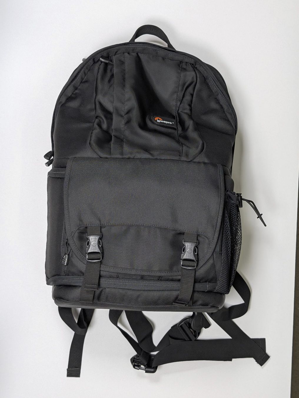 Lowepro Rucksäcke: Lowepro Fastpack 250 - gebraucht – Gebraucht aus Thalwil von miguev