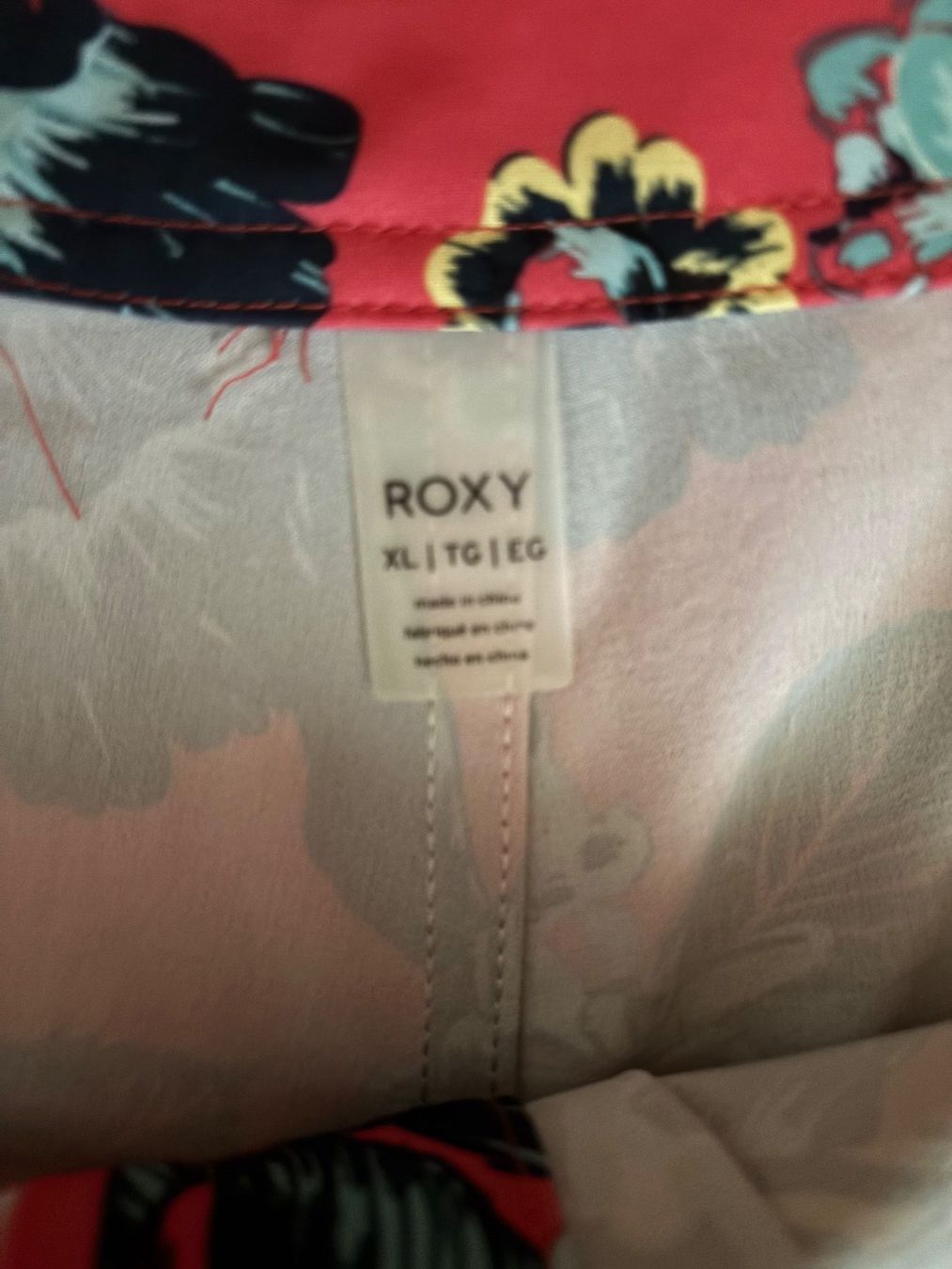 Roxy Badekleider & Bikinis: Badeshirt und Shorts ROXY Gr.XL – Neu (gemäss Beschreibung) aus Wangen ZH von Mahmood11 4