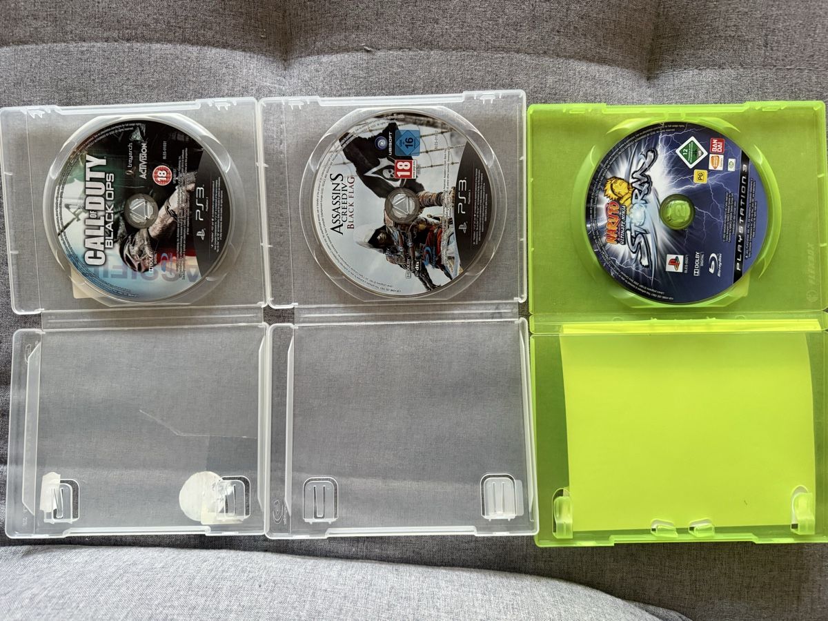 Giochi: PS3 Slim + 4 manettes + 16 jeux – Usato da Fribourg venduto da AliiceSiilva17 2