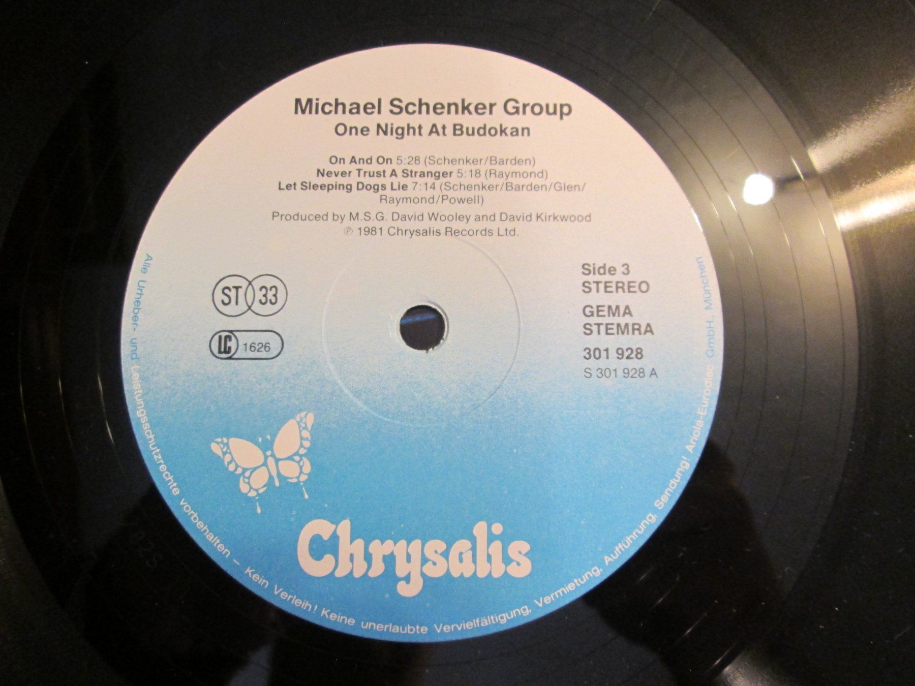 Vinyles: Double Vinyle 33t MSG "One Night At Budokan" 🤘🔥 – D'occasion à la Chaux-de-Fonds par Lampe 6