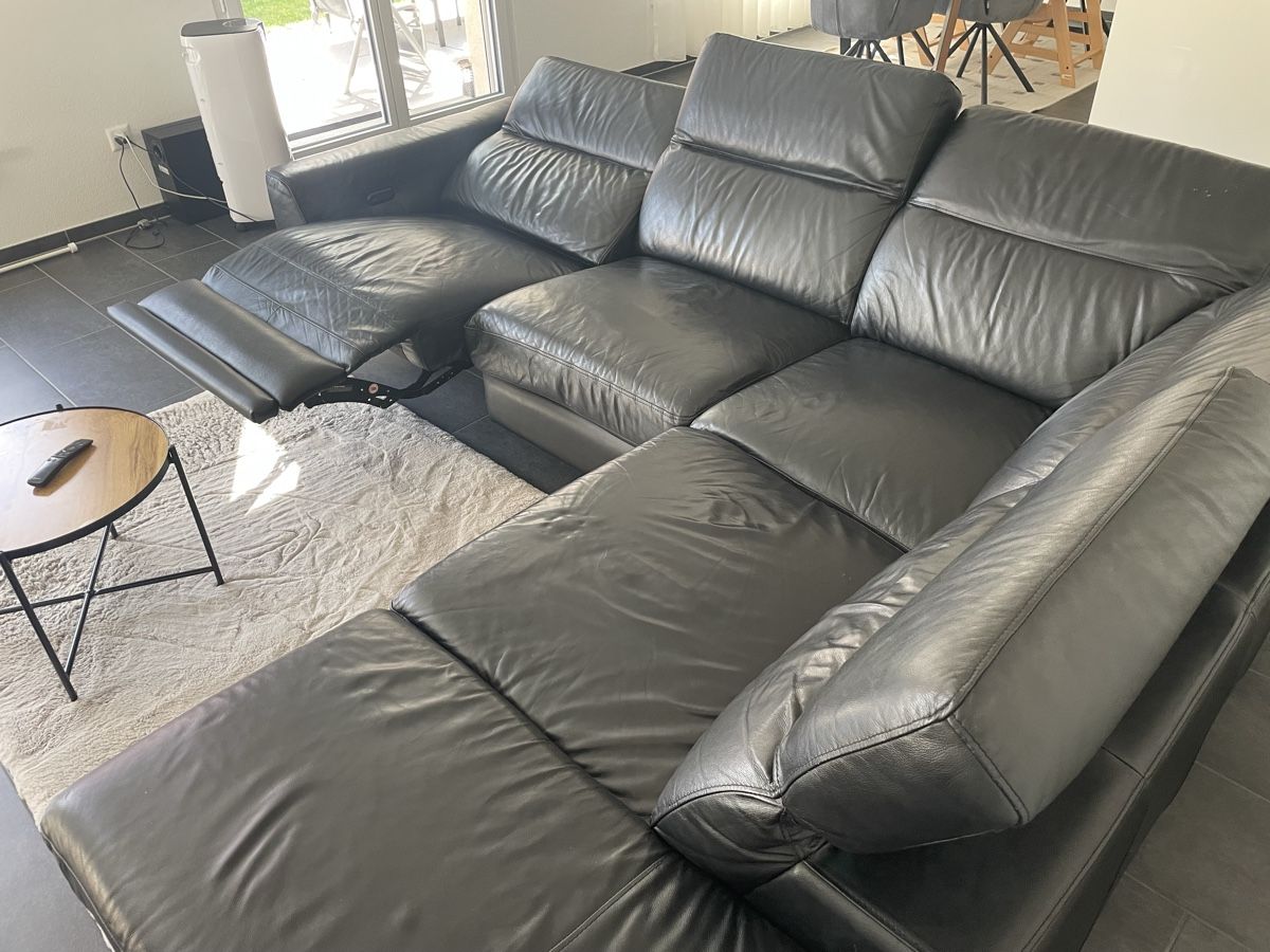 Divani: Ledersofa mit elektrischer Relaxfunktion – Usato da Münchwilen TG venduto da Jordi123 2