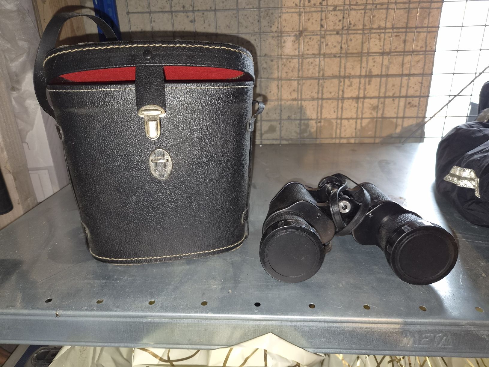 Binocoli: Fernglas 12x50 Manor mit Tasche – Usato da Hochdorf venduto da TT_GARAGE