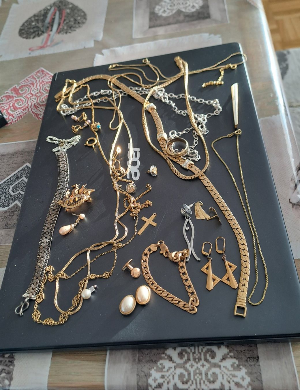 Autres bijoux: Schmuck lot nr.2 – Défectueux à Neuhausen am Rheinfall par Waly... 2