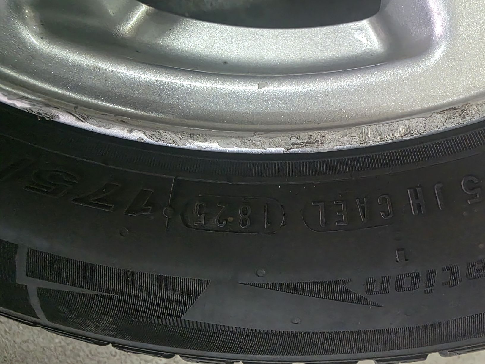 Gamaparts Pneumatici & Ruote complete: felgen 14 zoll 5x100 – Usato da Geuensee venduto da dav_tc6l 3