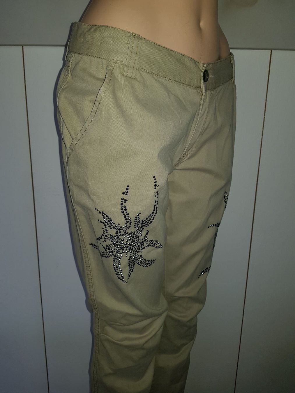 Hosen: AMISU Pantalon / Hose Taille / Grosse 36 – Gebraucht aus Cossonay-ville von Super-Price-Quality 3