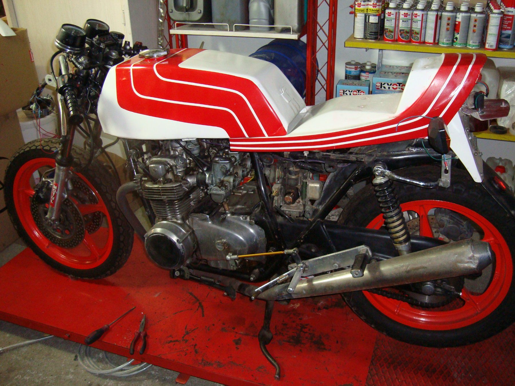 Honda Strada: Honda CB500 Four – Usato da Fully venduto da RC30-1988
