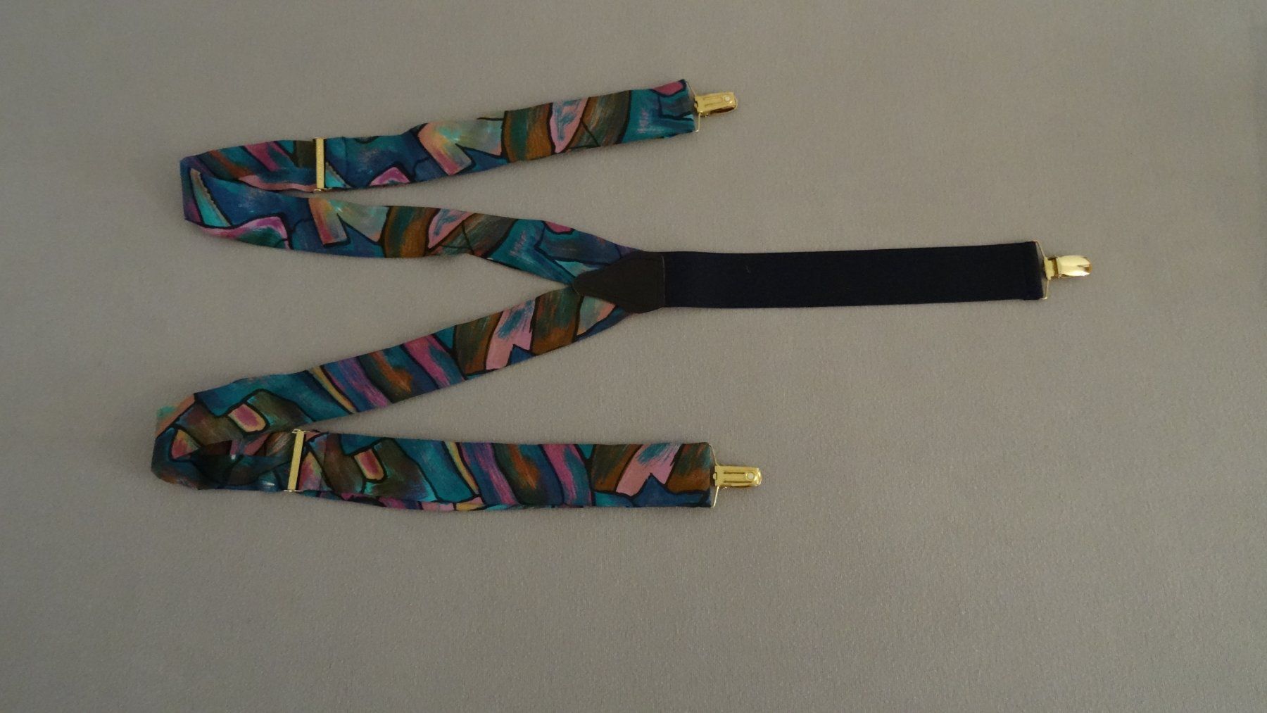 Altro in  Abbigliamento & Accessori: Hosenträger mit Fliege, bunt – Usato da Cham venduto da brire87 3