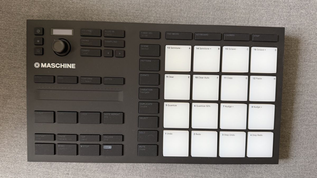 Native Instruments Strumenti musicali: Native Instruments Maschine Mikro Mk3 - Like New! – Nuovo (secondo la descrizione) da Dübendorf venduto da ric_d5dv