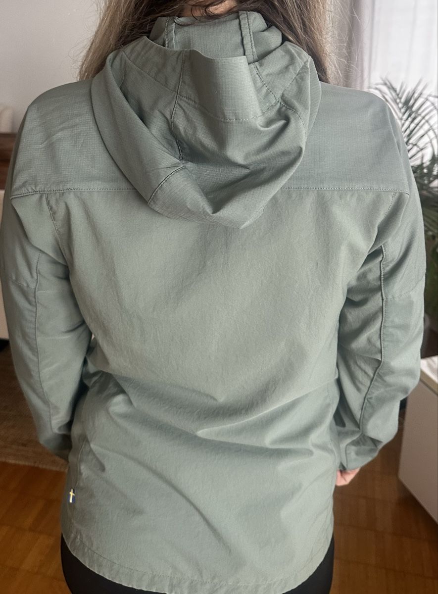 Jacken: Fjal Raven Green Spring Jacket – Gebraucht aus Zug von abe_6llp 1