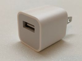 Apple USB Netzteil 5W A1385 /Steckertyp A: USA, Kanada, etc.